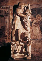 Septembre, sculpture du Cycle des mois, par Benedetto Antelami (1178-1233), baptistère de Parme, Émilie-Romagne, Italie
