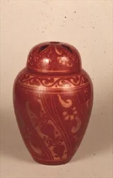 Pot pourri et couvercle en cuivre lustre, vers 1905-15