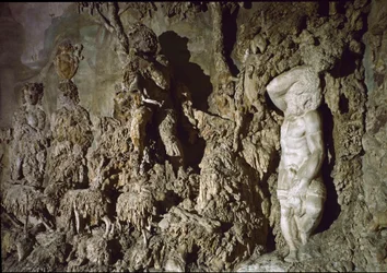 Vue intérieure de la grotte de Boboli (détail)