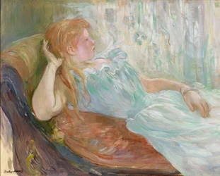 Jeune femme sur un canapé