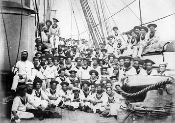 Compagnie à bord du HMS Eclipse, vers 1888