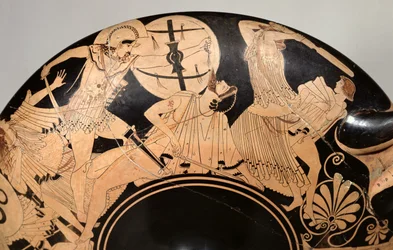 Coupe à figures rouges attique représentant des scènes de la guerre de Troie, vers 490 av. J.-C. (détail)