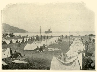Saint Paul dans la baie, tirant au-dessus du sommet de la colline...24 juin, guerre hispano-américaine, 1898, 1899