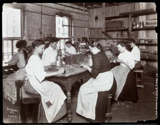 Femmes travaillant à l
