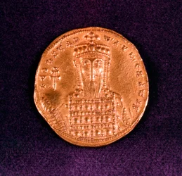 Constantin VII (or)