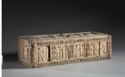 Boîte en ivoire avec scènes d