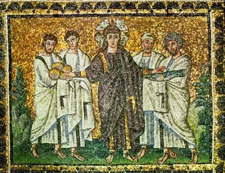 Jésus et la multiplication des pains et des poissons, quatre apôtres, VIe siècle (mosaïque)