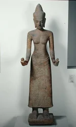 Statue de la déesse Lakshmi, de Preah Ko, style Bayon
