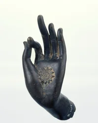 Main de Bouddha (bronze)