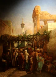 Promeneurs aux abords de la colonnade de Bacchus à Latakieh.