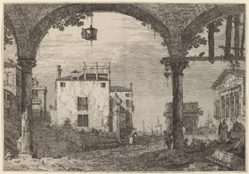 Le portique avec la lanterne