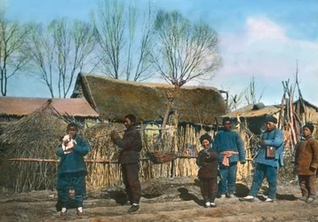 Chine, village chinois, vers 1920