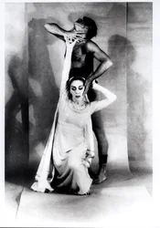 Martha Graham (1894-1991) et Bertram Ross (1920-2003) dans "Visionary Recital", 27 juin 1961 (épreuve gélatino-argentique)