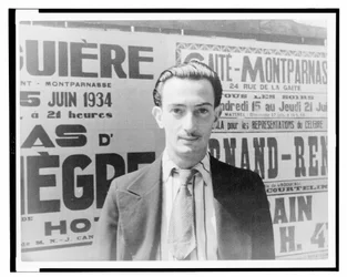 Portrait de Salvador Dali, Paris