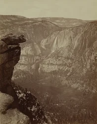 Chutes de Yosemite depuis Glacier Point, 1865-66, imprimé vers 1875