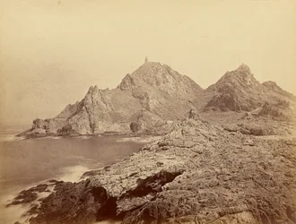 [Phare, îles Farallon] / [Aux Farallones]