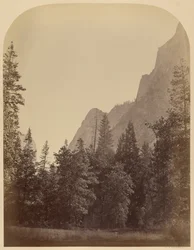 Vue de profil du Half Dome - 4967 pieds, Yo Semite