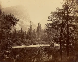 [«Le lac» - vallée de Yosemite] / [Rive du lac] / [Lac Ah-Wi-Yah, Yosemite] / [Mirror Lake et mont Watkins, Yosemite]