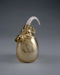 Théière, exécutée par Adrien-Aurélien Hébrard