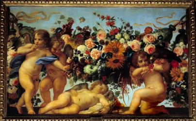 Amour et guirlandes de fleurs. Un ange donne des baies à un oiseau tandis qu