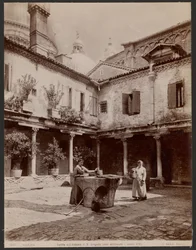 Cour de l