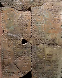 Calandre sur plaques de bronze, de Coligny