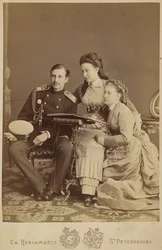 Grande-duchesse Alexandra Iossifovna, grand-duc Nicolas Constantinovitch et grande-duchesse Vera Constantinovna