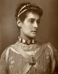 Myra Holme, actrice britannique, 1884