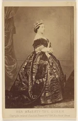 Sa Majesté la Reine.