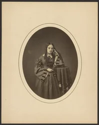 [Portrait de femme]