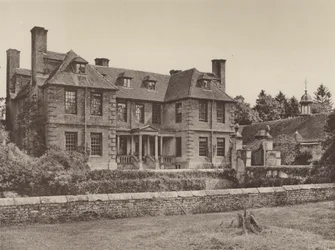 Groombridge Place, Sussex, la façade ouest