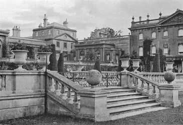 Côté parc des jardins italiens