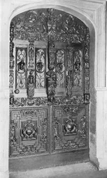 La porte du hall, début du XVIIe siècle