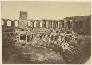 Arles, les arènes