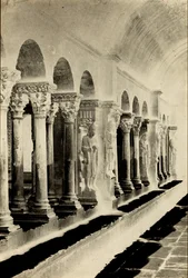 Intérieur du cloître de Saint-Trophime, Arles
