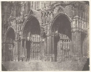 Portail du côté sud de la cathédrale de Chartres