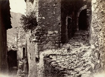 Une rue à Sainte-Agnès près de Roquebrune, vers 1865