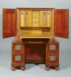 Cabinet - avant ouvert, 1898