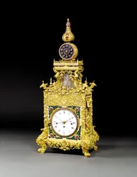 Une très rare pendule musicale à automates en bronze doré et incrustée de pâte, probablement Guangzhou, vers 1790