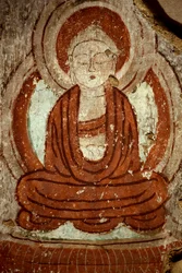 Bouddha. Peinture, motif de la grotte des mille Bouddhas à Tourfan (Chine), Grotte 4 Yarkhoto, 9e siècle. Musée national de Corée, Séoul (Corée du Sud).