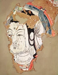 Tête de Bouddha avec un halo, de Kao-chang, Xinjiang, Turkestan chinois, 8e-9e siècle