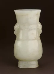 Vase avec anses en forme d