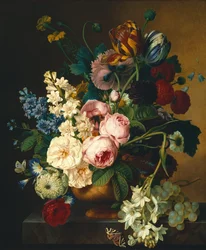 Bouquet de fleurs sur une table en marbre