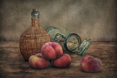 Nature morte aux pêches rustiques