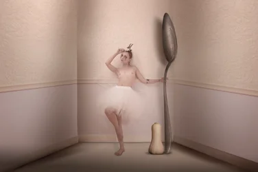 Ballerine à la cuillère géante