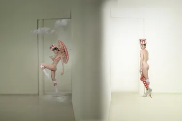 Une douche fantaisiste en forme de chapeau de batteur