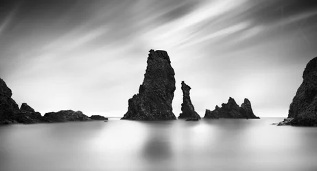 Les rochers de la mer sereine