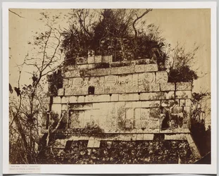 Palais du Cirque à Chichen-Itza (bas-relief des tigres)