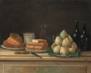Poires et pain sur des assiettes, avec des bouteilles de vin et des verres sur un rebord de pierre