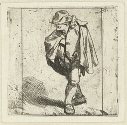 Homme debout avec la main droite sur la poitrine dans son manteau